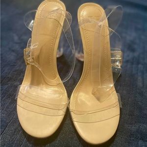 JustFab heels Clear/tan Sz7